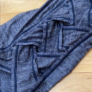 Lululemon muscle tank blue air 4